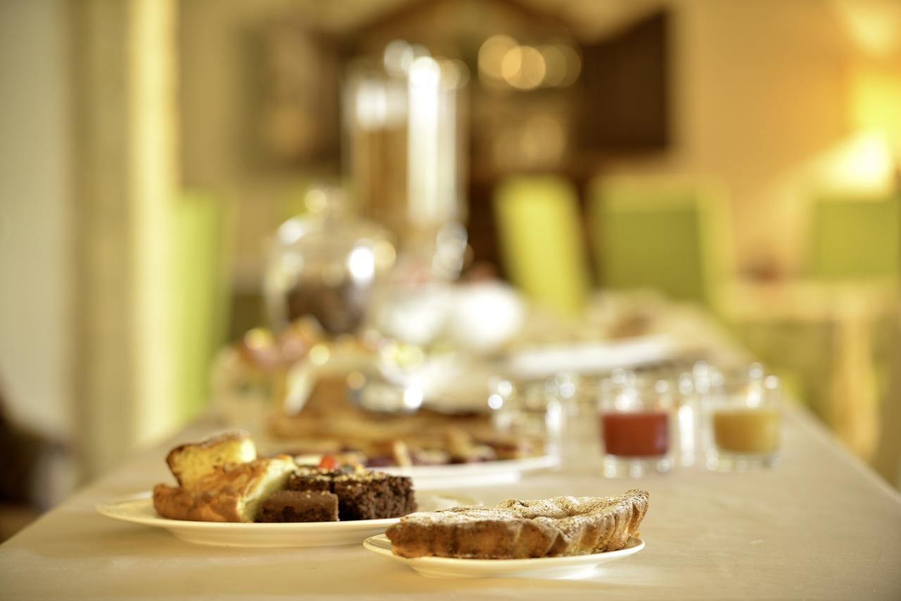 Hotel Tenuta San Francesco 바를레타 외부 사진