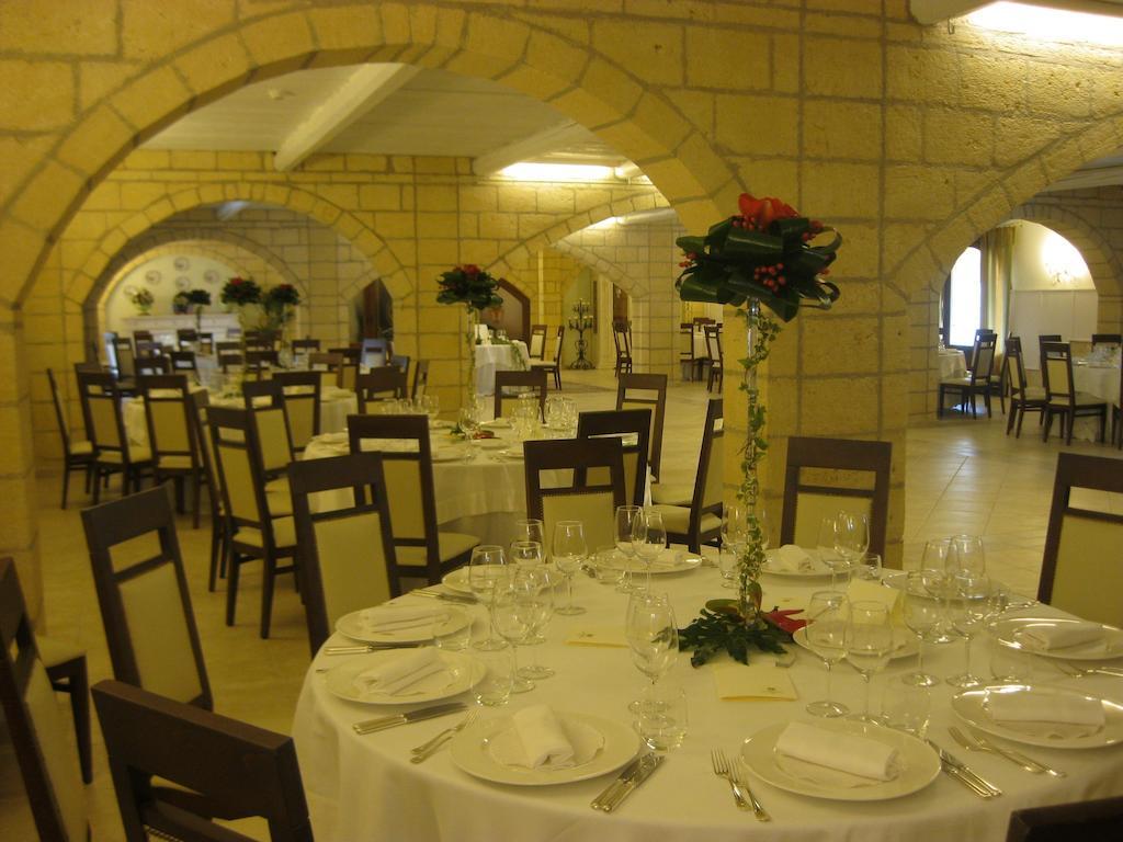 Hotel Tenuta San Francesco 바를레타 외부 사진